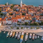 Вилла Rustic Karim With Pool In Porec *
