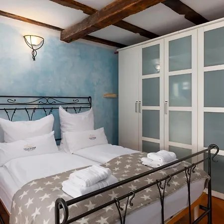 Rustic Karim With Pool In Porec فيلة *