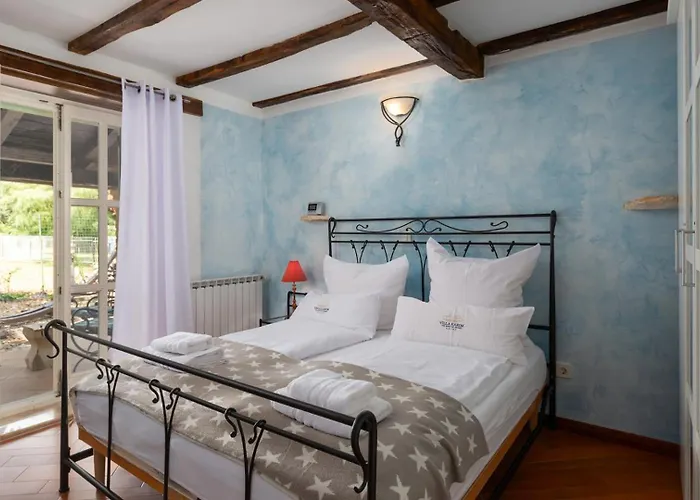 Rustic Karim With Pool In Porec Villa *