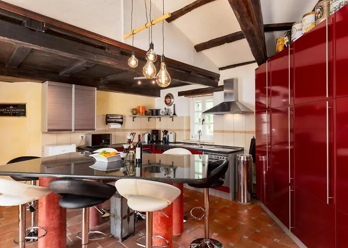 Villa Rustic Karim With Pool In Porec