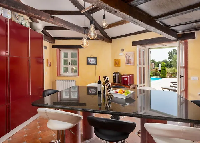 Rustic Karim With Pool In Porec Villa
