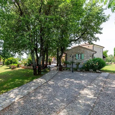 Rustic Karim With Pool In Porec Jehnici