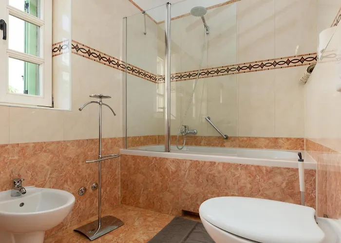 Rustic Karim With Pool In Porec * Jehnici